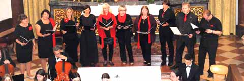 Konzert mit Mandolinenorchester und Gospelchor in der Pfarrkirche von Bergheim