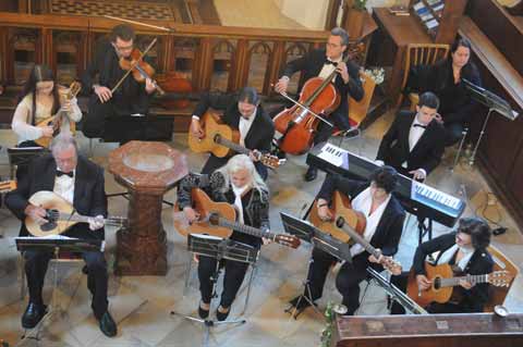 Konzert mit Mandolinenorchester und Gospelchor in der Christuskirche von Hallstatt