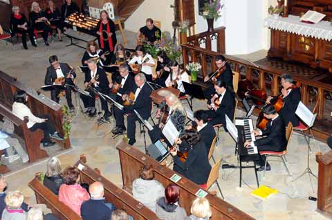 Konzert mit Mandolinenorchester und Gospelchor in der Christuskirche von Hallstatt