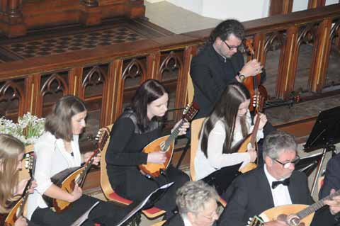 Konzert mit Mandolinenorchester und Gospelchor in der Christuskirche von Hallstatt