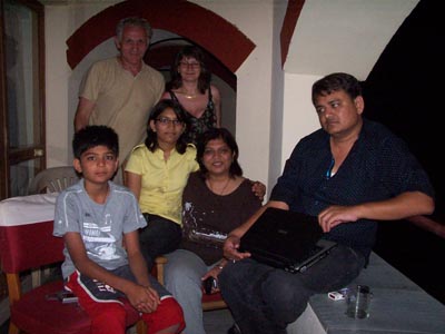 indischer Familienabend -
एक भारतीय परिवार के साथ आम शाम mit Familie Panchal aus Ahmedabad