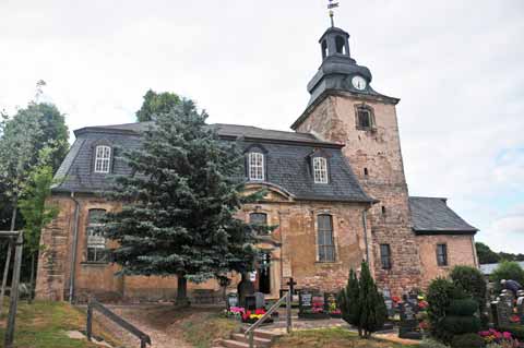 Evangelische St. Maria-Magdalena Kirche in Langenhain