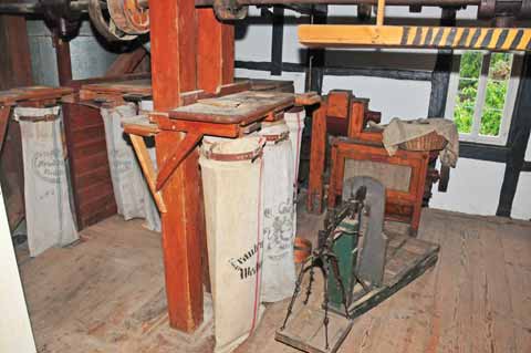 Wassermühle Veit Bach Obermühle im Bachstammort Wechmar Wassermühle Veit Bach Obermühle im Bachstammort Wechmar